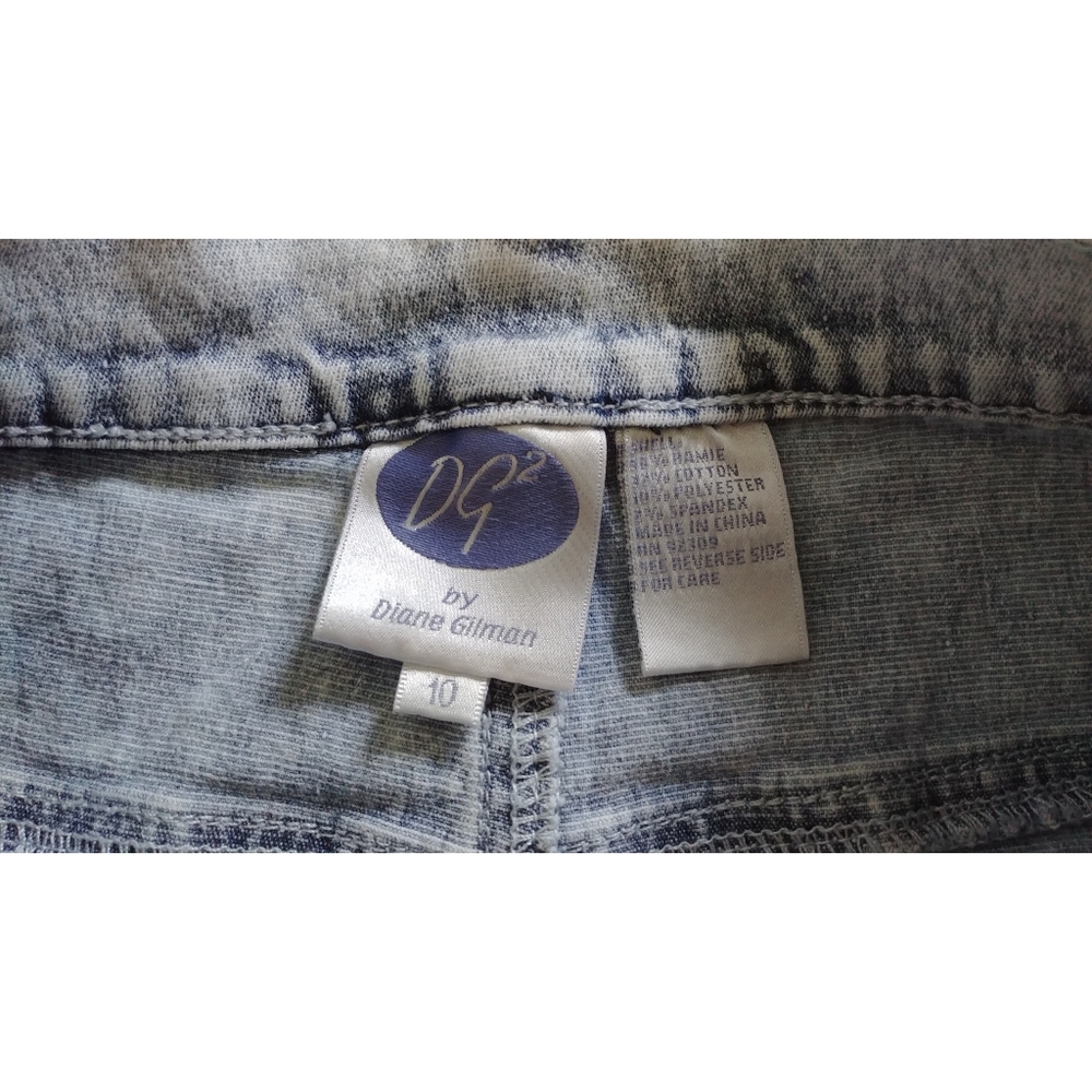 Light acid wash denim skirt - Picture 3 of 5